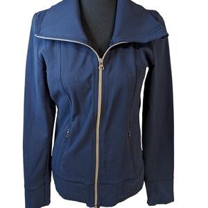 Lululemon Daily Yoga jacket size 4 in good condition